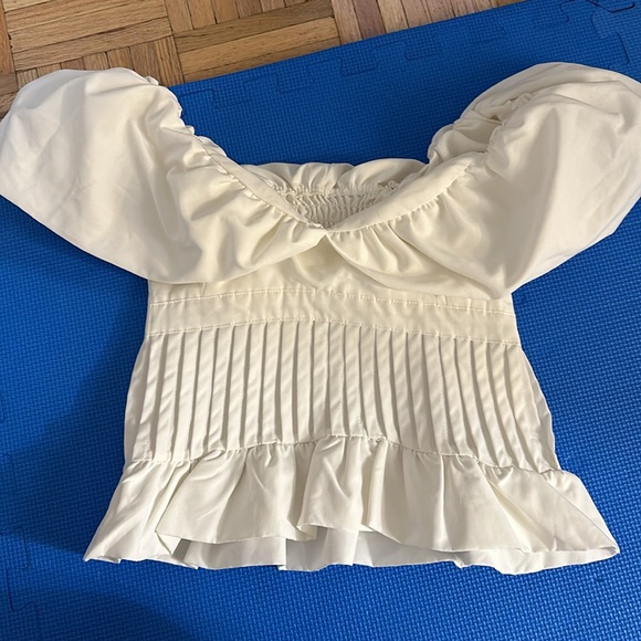 Unique blouse top - Picture 5 of 5